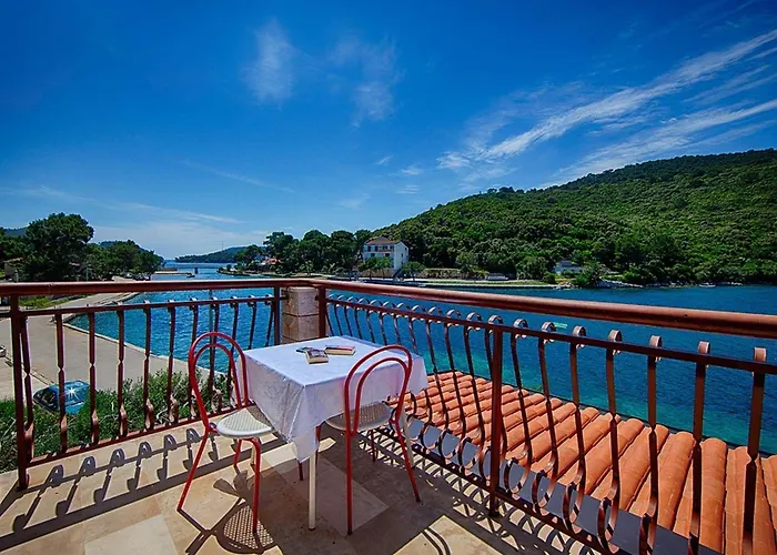 Malo - One-bedroom With Balcony And Sea View - 2nd Floor 6 Lastovo